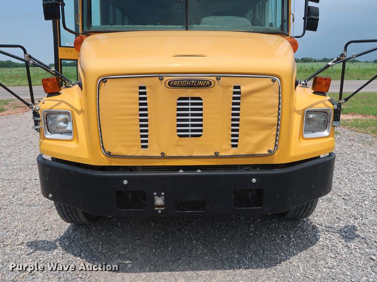 image for item FE9646 2006 Freightliner FS65 Thomas school bus