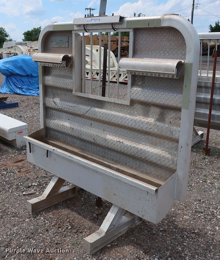 Merritt aluminum headache rack in Edmond, OK Item FE9710 sold