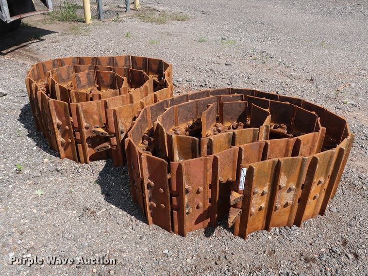 (2) Caterpillar D6K dozer single grouser track pad sets in Edmond, OK Item FE9718 sold