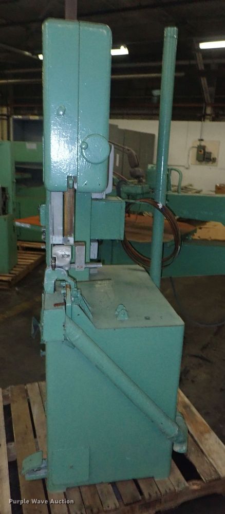 image for item FE9790 Post saw