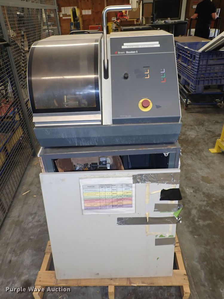 image for item FE9796 Struers Discotom-5 cutt-off machine