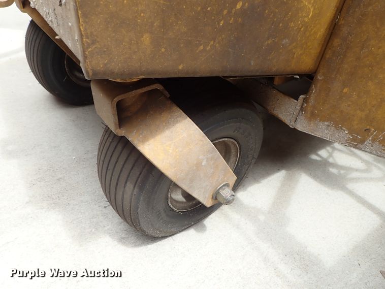 image for item FH9747 Hustler 4600 ZTR lawn mower