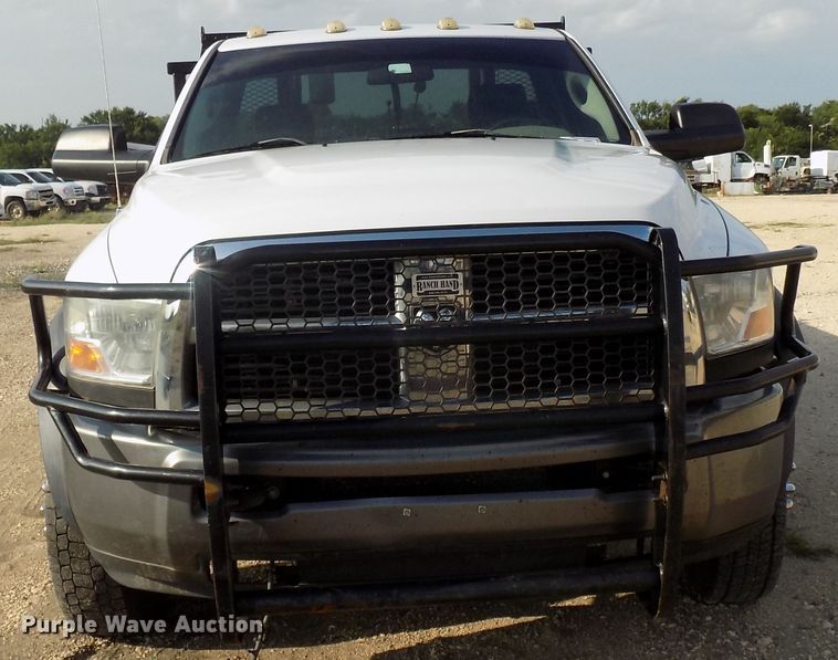 image for item FI9897 2011 Dodge Ram 4500 flatbed truck