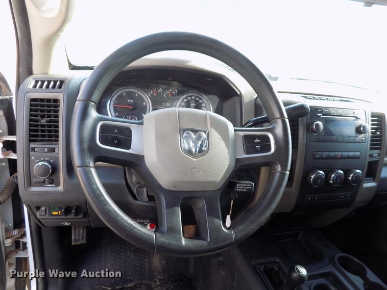 image for item FI9897 2011 Dodge Ram 4500 flatbed truck