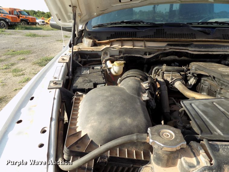 image for item FI9897 2011 Dodge Ram 4500 flatbed truck