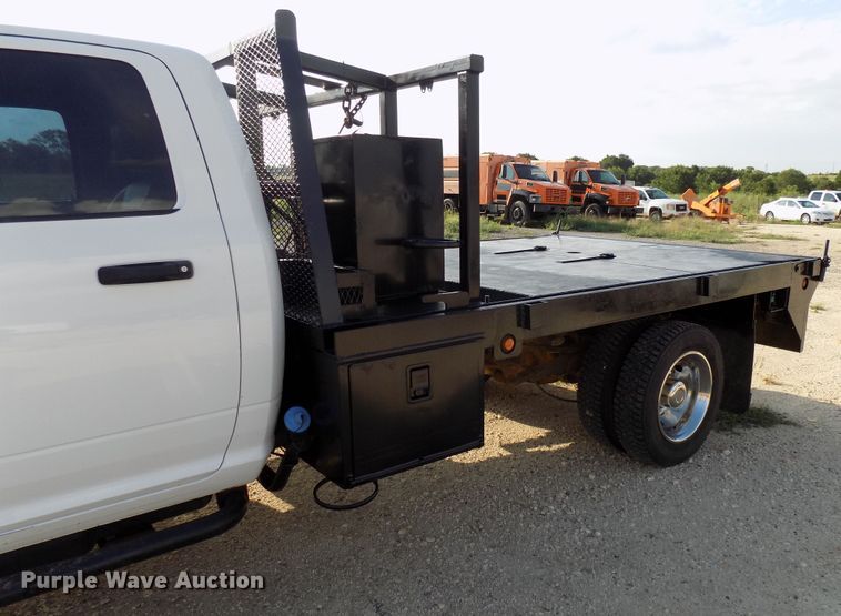 image for item FI9897 2011 Dodge Ram 4500 flatbed truck