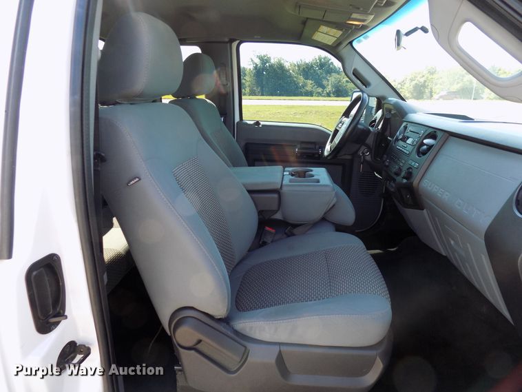 image for item FI9900 2011 Ford F250 Super Duty SuperCab pickup truck