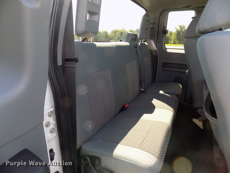 image for item FI9900 2011 Ford F250 Super Duty SuperCab pickup truck