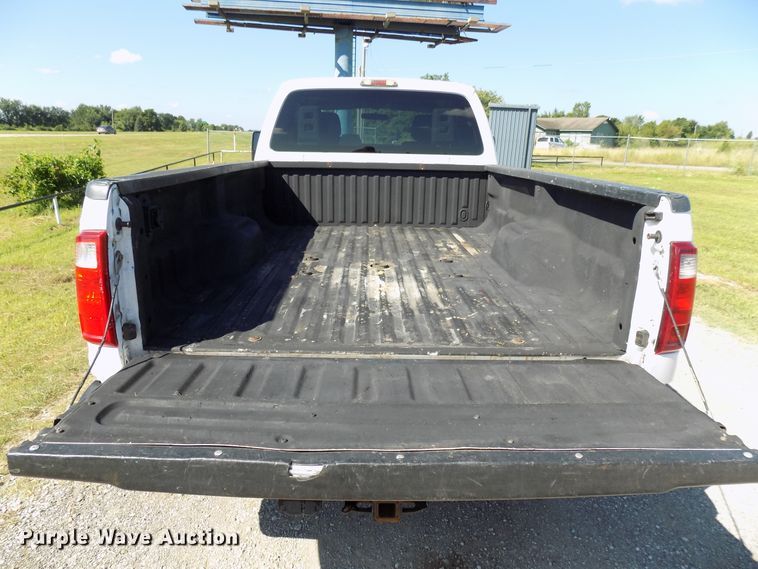 image for item FI9900 2011 Ford F250 Super Duty SuperCab pickup truck