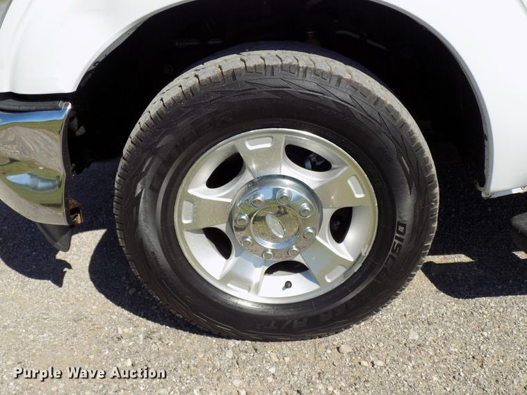 image for item FI9900 2011 Ford F250 Super Duty SuperCab pickup truck