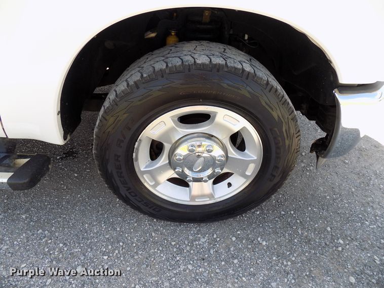 image for item FI9900 2011 Ford F250 Super Duty SuperCab pickup truck