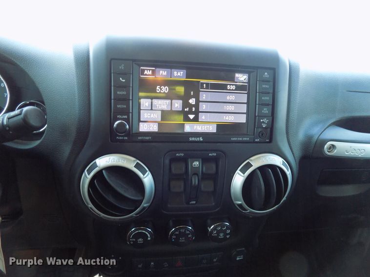 image for item FI9901 2015 Jeep Wrangler SUV