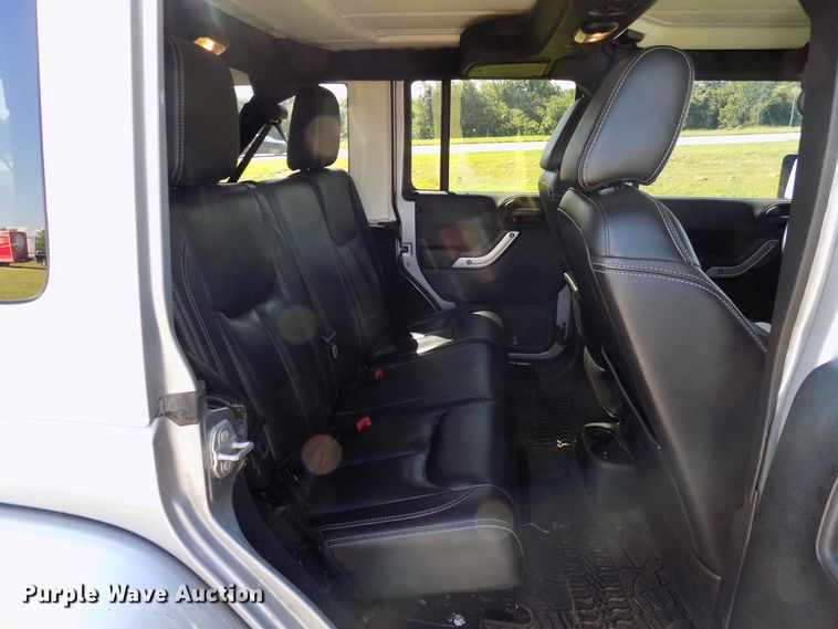 image for item FI9901 2015 Jeep Wrangler SUV