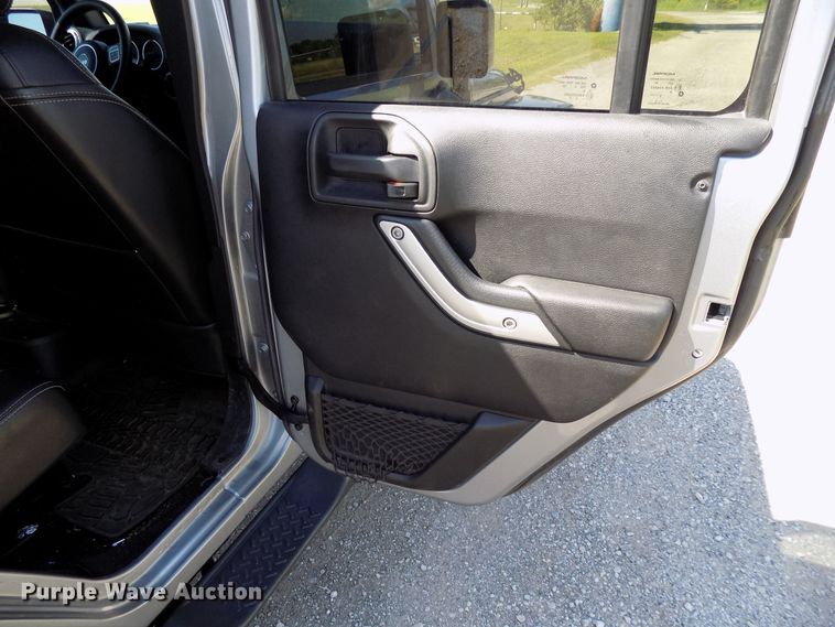image for item FI9901 2015 Jeep Wrangler SUV