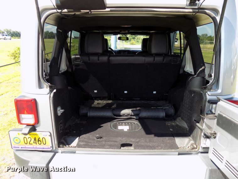 image for item FI9901 2015 Jeep Wrangler SUV