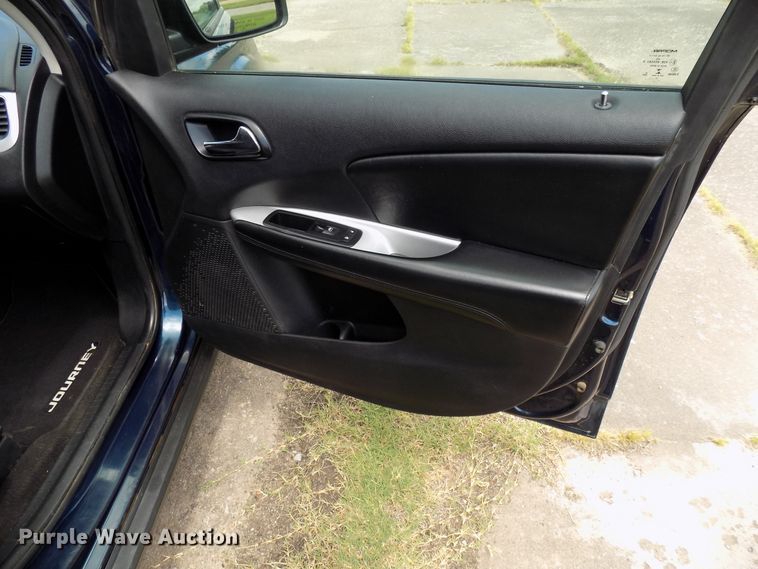 image for item FI9908 2014 Dodge Journey SUV