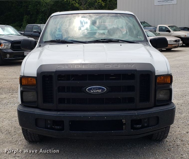 image for item FL9055 2008 Ford F250 Super Duty pickup truck