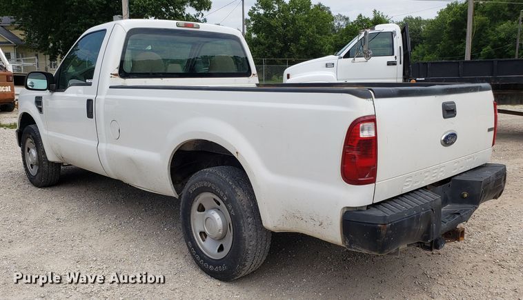 image for item FL9055 2008 Ford F250 Super Duty pickup truck