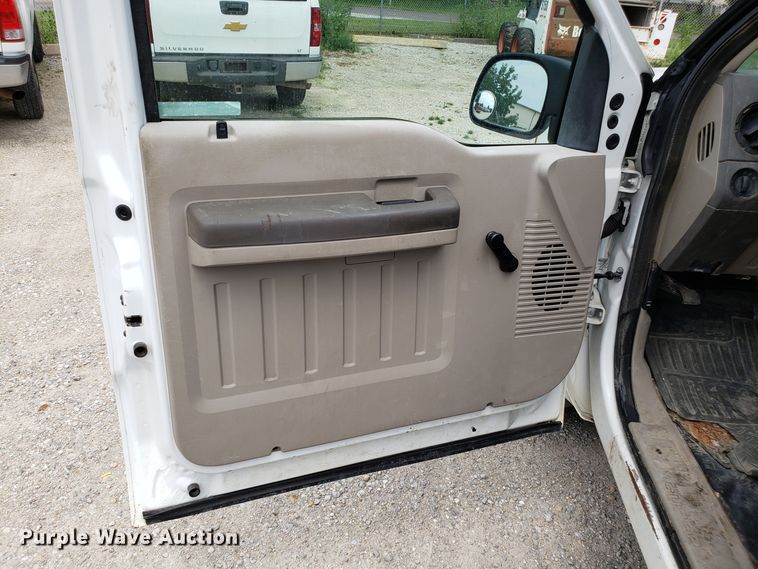 image for item FL9055 2008 Ford F250 Super Duty pickup truck