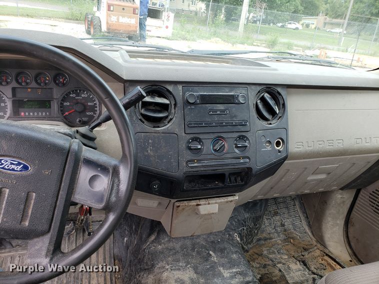 image for item FL9055 2008 Ford F250 Super Duty pickup truck