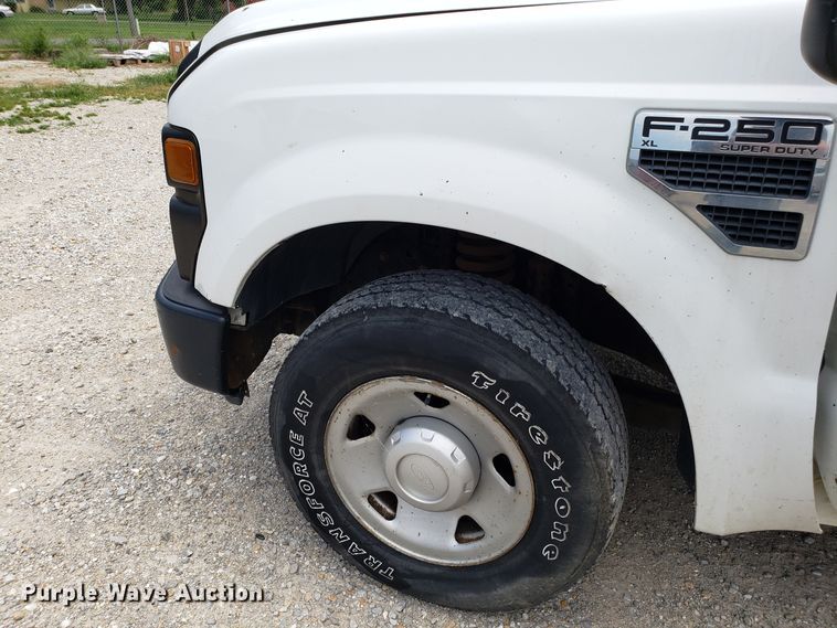 image for item FL9055 2008 Ford F250 Super Duty pickup truck