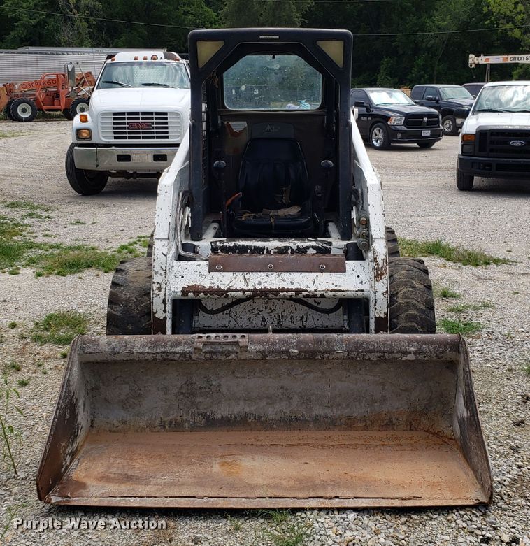 image for item FL9058 Bobcat S150 skid steer