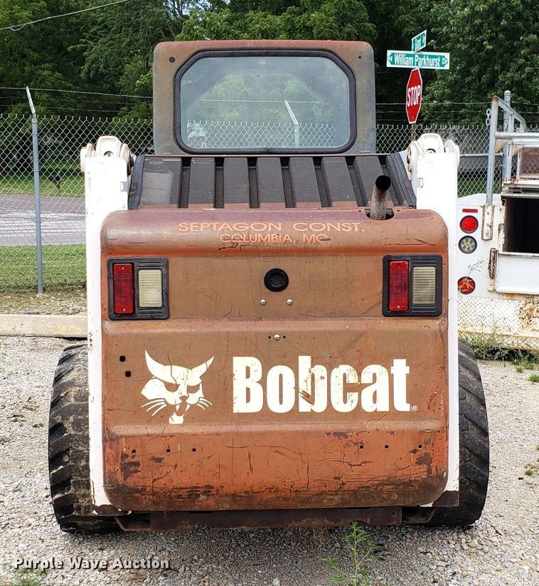 image for item FL9058 Bobcat S150 skid steer
