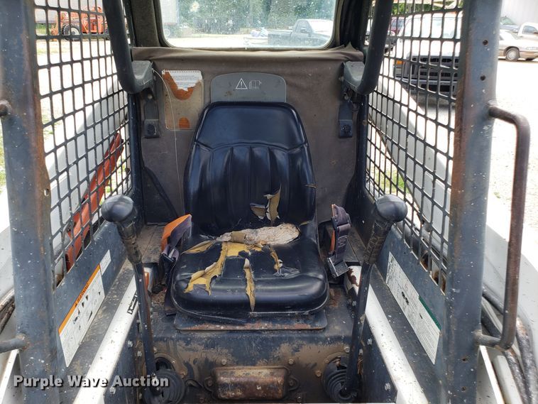 image for item FL9058 Bobcat S150 skid steer