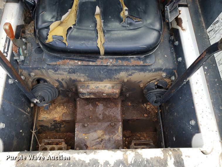 image for item FL9058 Bobcat S150 skid steer