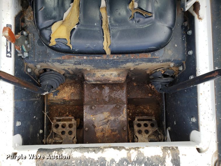 image for item FL9058 Bobcat S150 skid steer