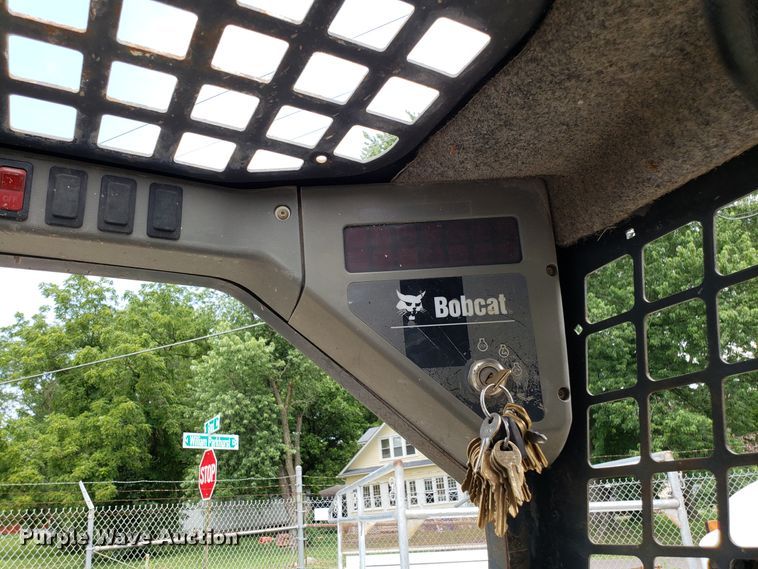 image for item FL9058 Bobcat S150 skid steer