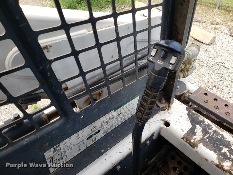 image for item FL9058 Bobcat S150 skid steer