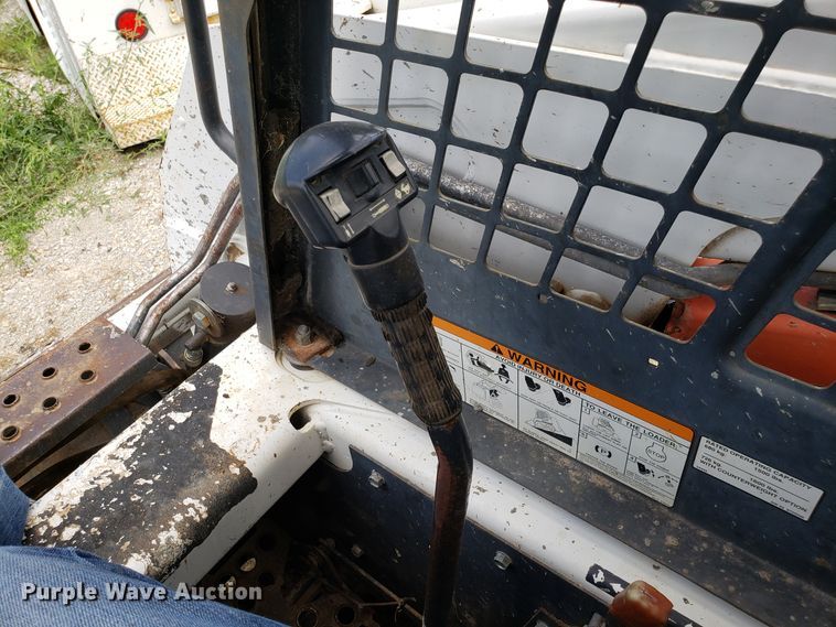 image for item FL9058 Bobcat S150 skid steer