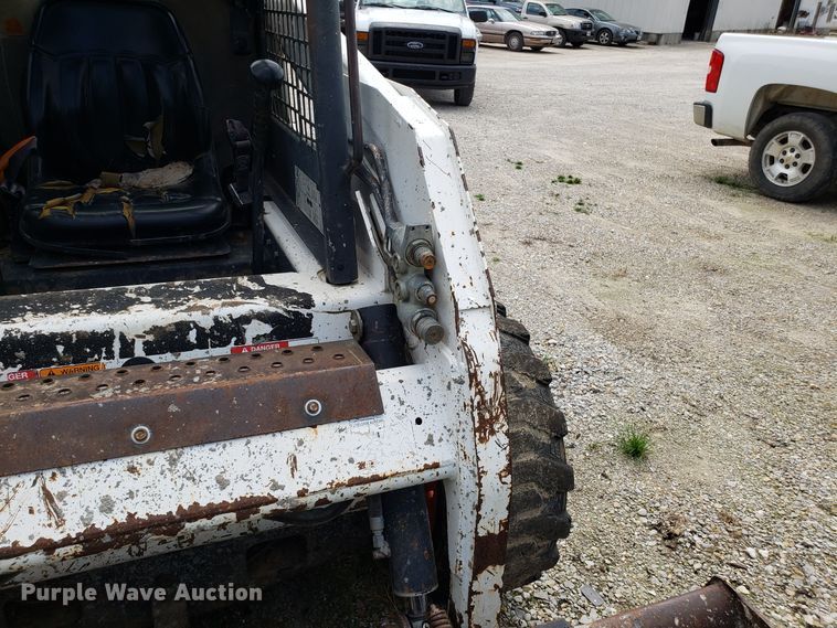 image for item FL9058 Bobcat S150 skid steer