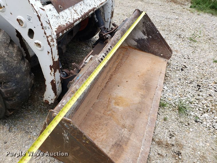 image for item FL9058 Bobcat S150 skid steer