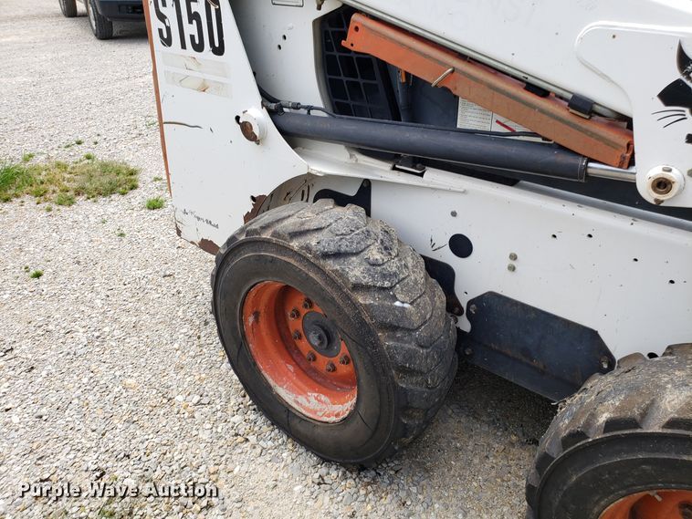 image for item FL9058 Bobcat S150 skid steer