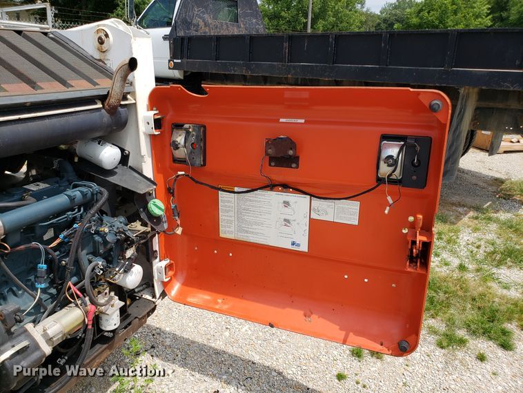 image for item FL9058 Bobcat S150 skid steer