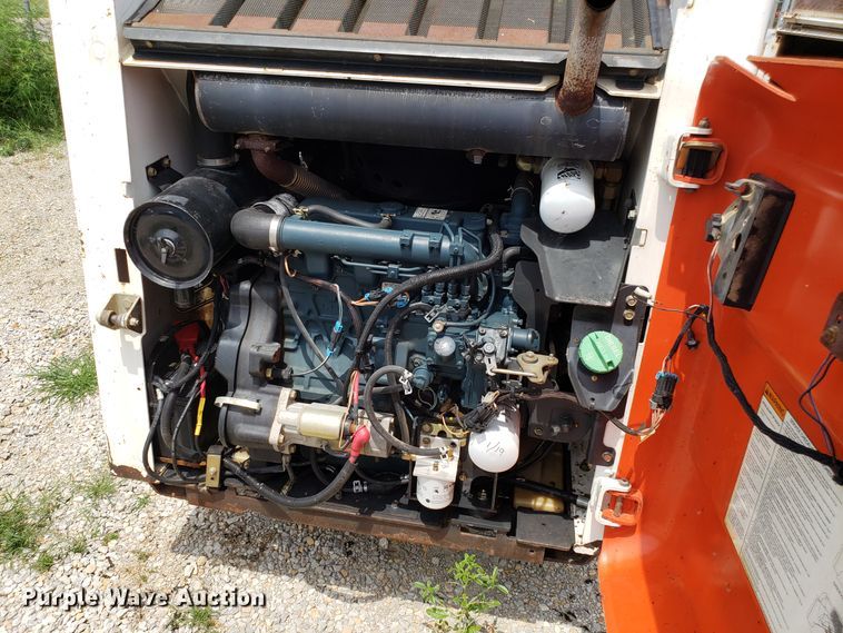 image for item FL9058 Bobcat S150 skid steer