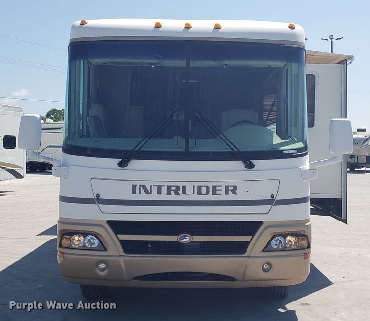 image for item FL9061 2002 Ford Intruder RV