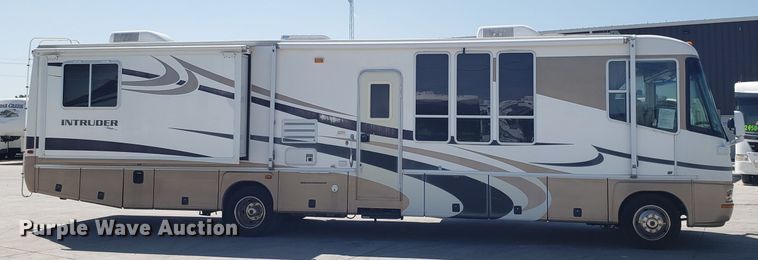 image for item FL9061 2002 Ford Intruder RV