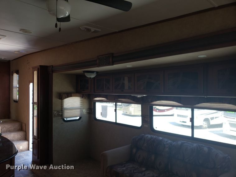 image for item FL9062 2012 Heatland Elkridge camper