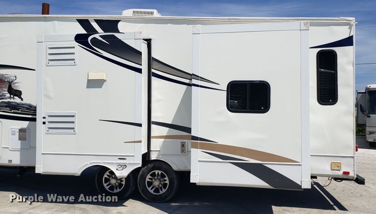 image for item FL9062 2012 Heatland Elkridge camper