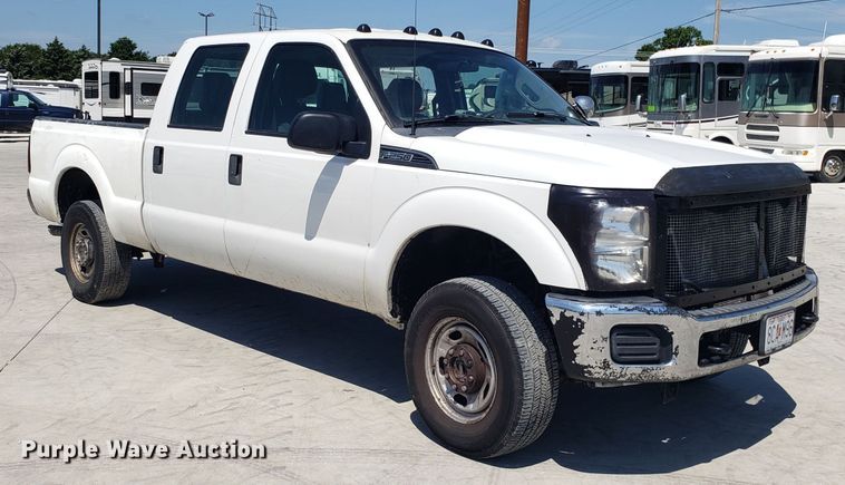 image for item FL9063 2013 Ford F250 Super Duty Crew Cab pickup truck