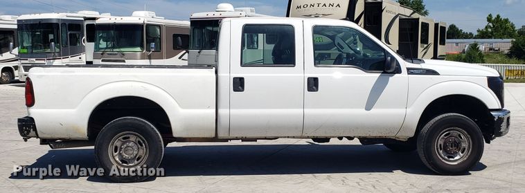 image for item FL9063 2013 Ford F250 Super Duty Crew Cab pickup truck