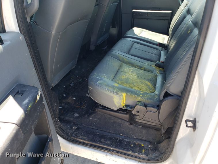 image for item FL9063 2013 Ford F250 Super Duty Crew Cab pickup truck