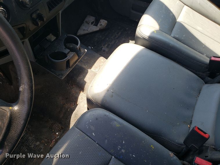 image for item FL9063 2013 Ford F250 Super Duty Crew Cab pickup truck