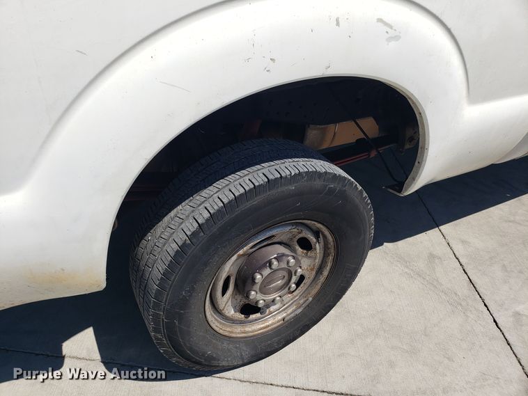 image for item FL9063 2013 Ford F250 Super Duty Crew Cab pickup truck