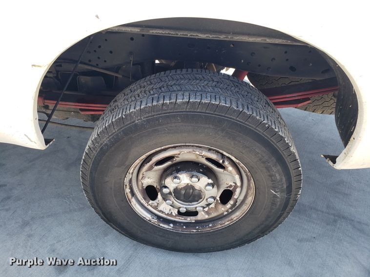 image for item FL9063 2013 Ford F250 Super Duty Crew Cab pickup truck