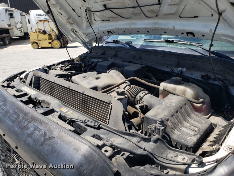 image for item FL9063 2013 Ford F250 Super Duty Crew Cab pickup truck