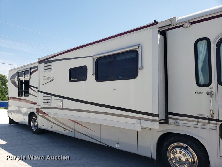 image for item FL9064 2004 Freightliner Crecendo RV